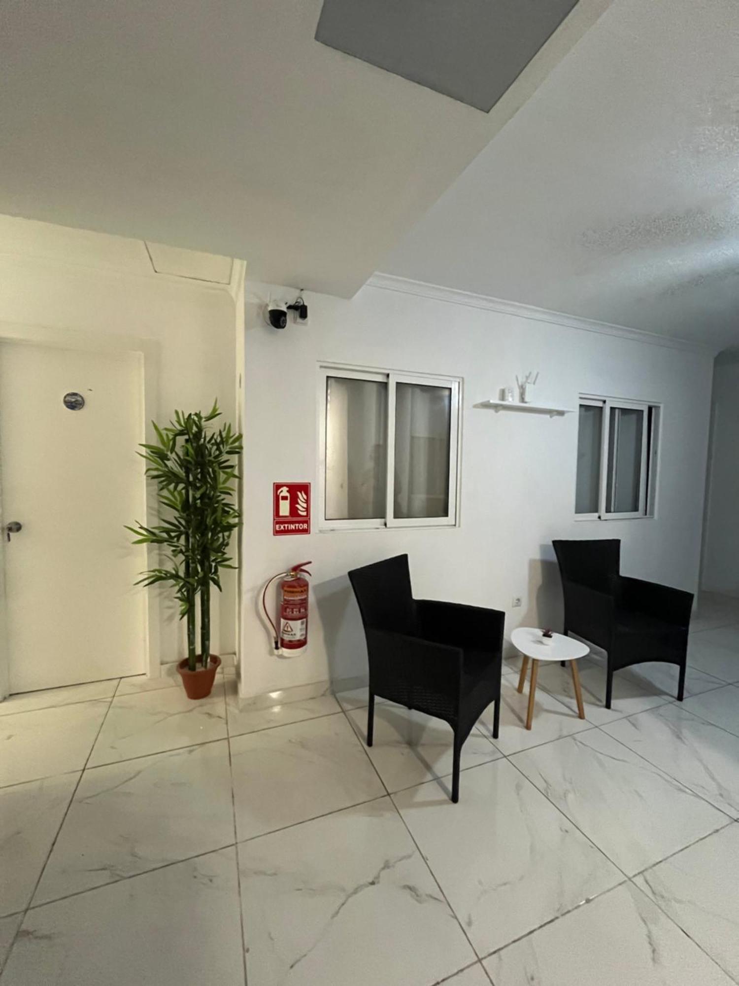 Homestay Cerda 112 *