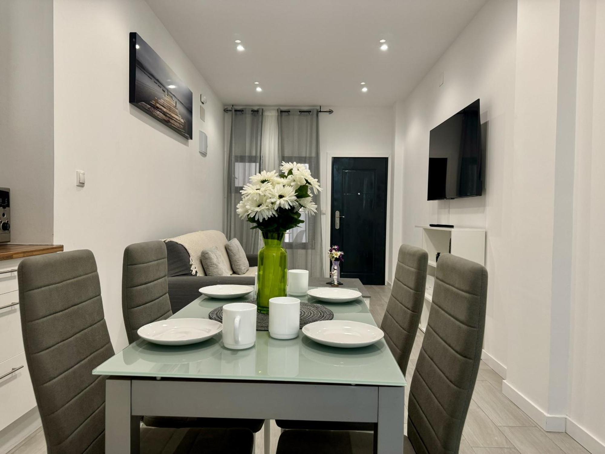 Alcala Galiano 81 By United Renters Apartment *