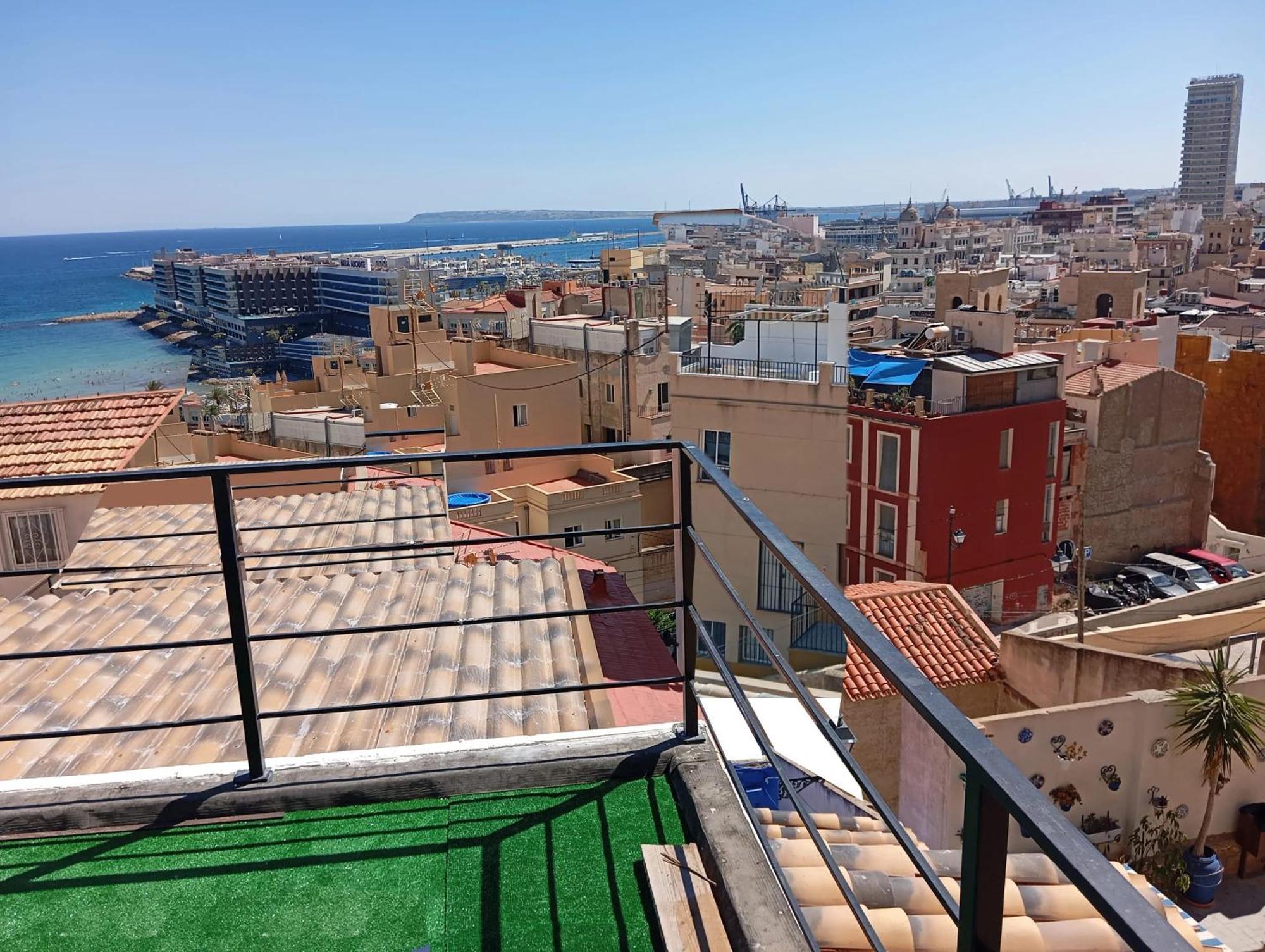 Comfortable House With Sea View In + Garden Alicante