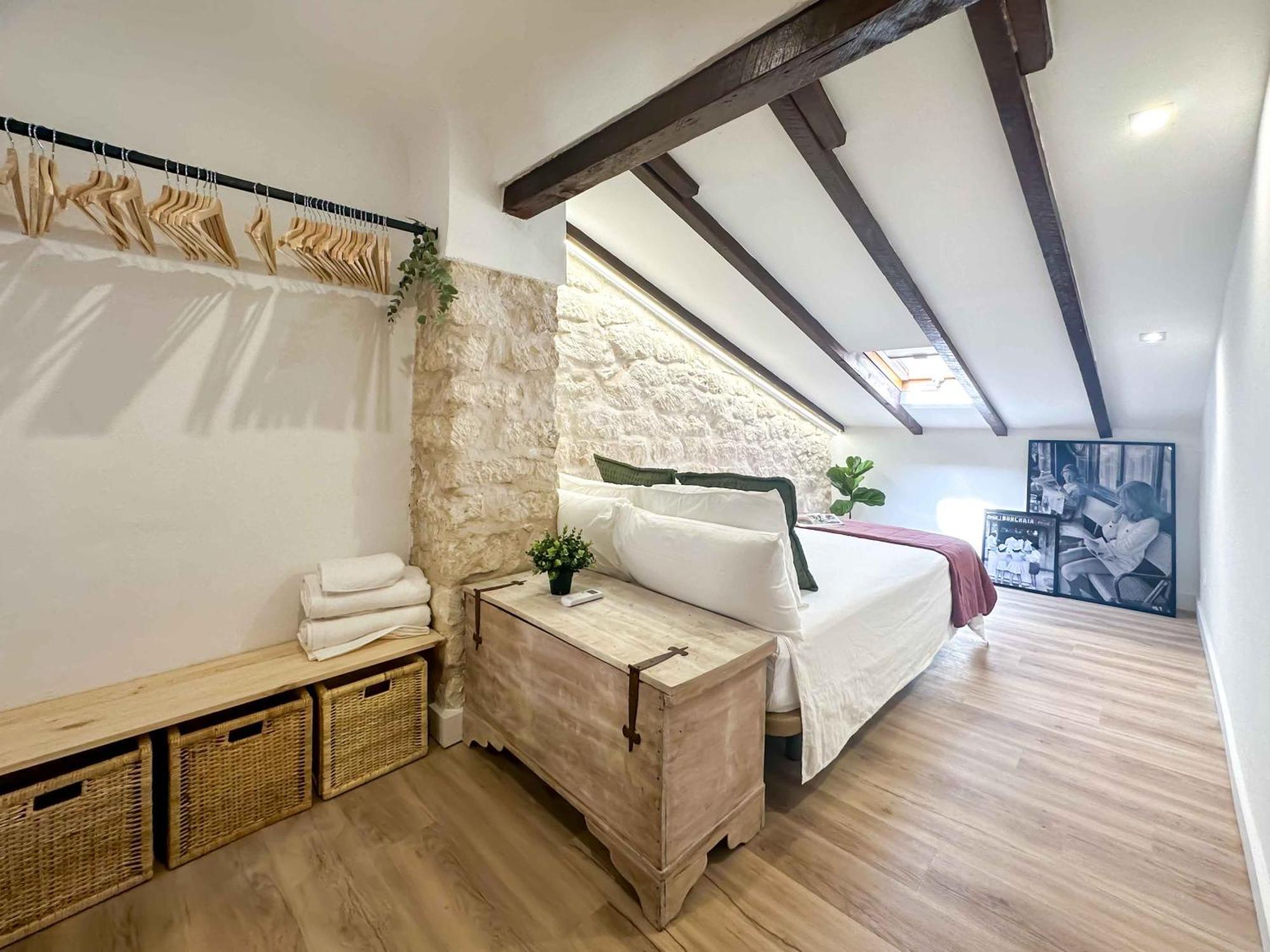 La Buhardilla Del Mercado Ubicacion E Historia Apartment