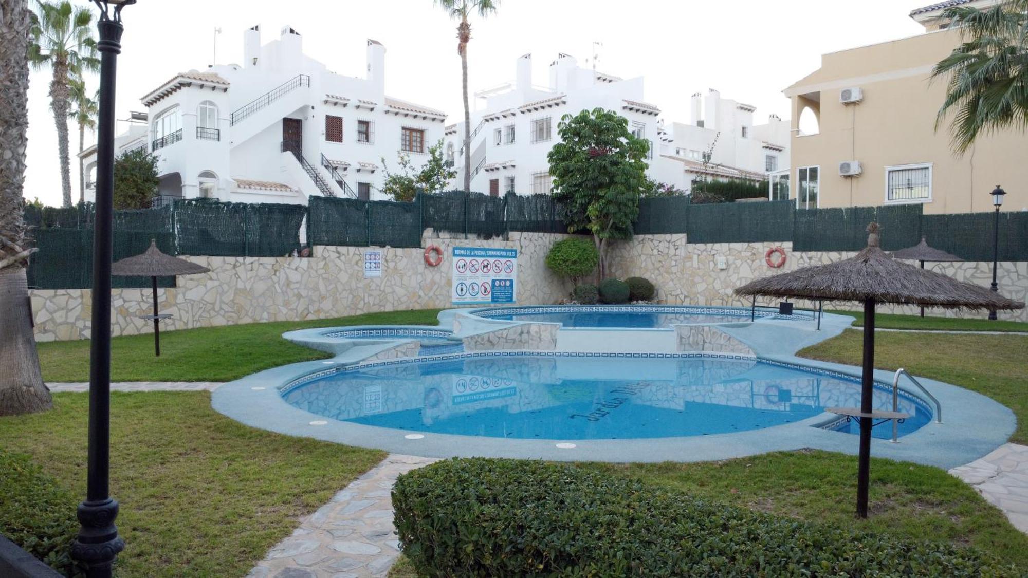 Beautiful 2-bed On The Orihuela Costa Alicante