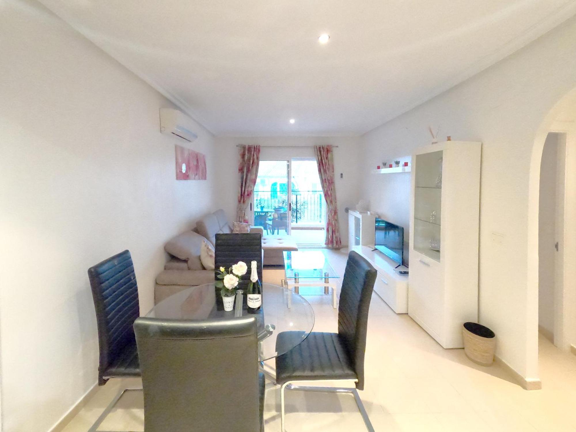 Beautiful 2-bed On The Orihuela Costa Alicante