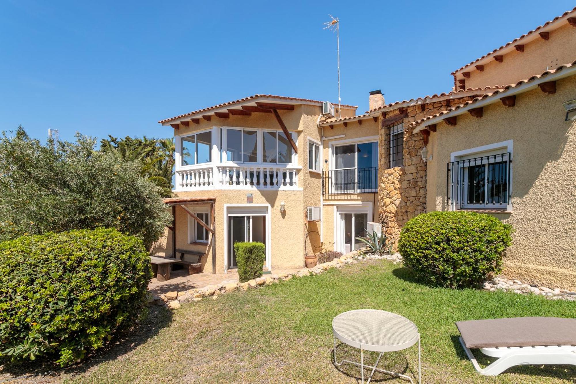 Eliane With Amazing Sea Views And Large Private Swimming Pool! Alicante