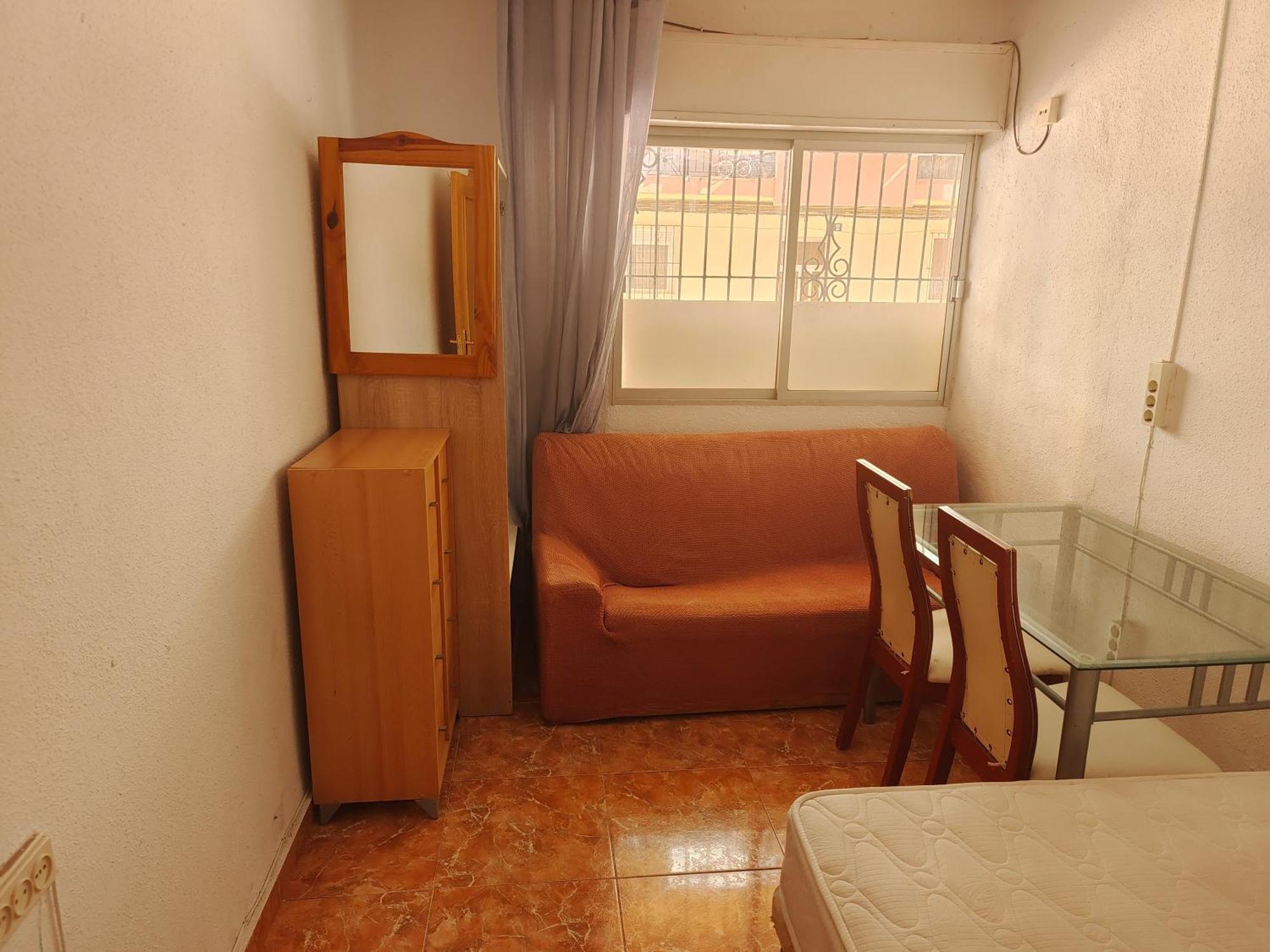 La Casa Tranquila Y Limpia Alicante