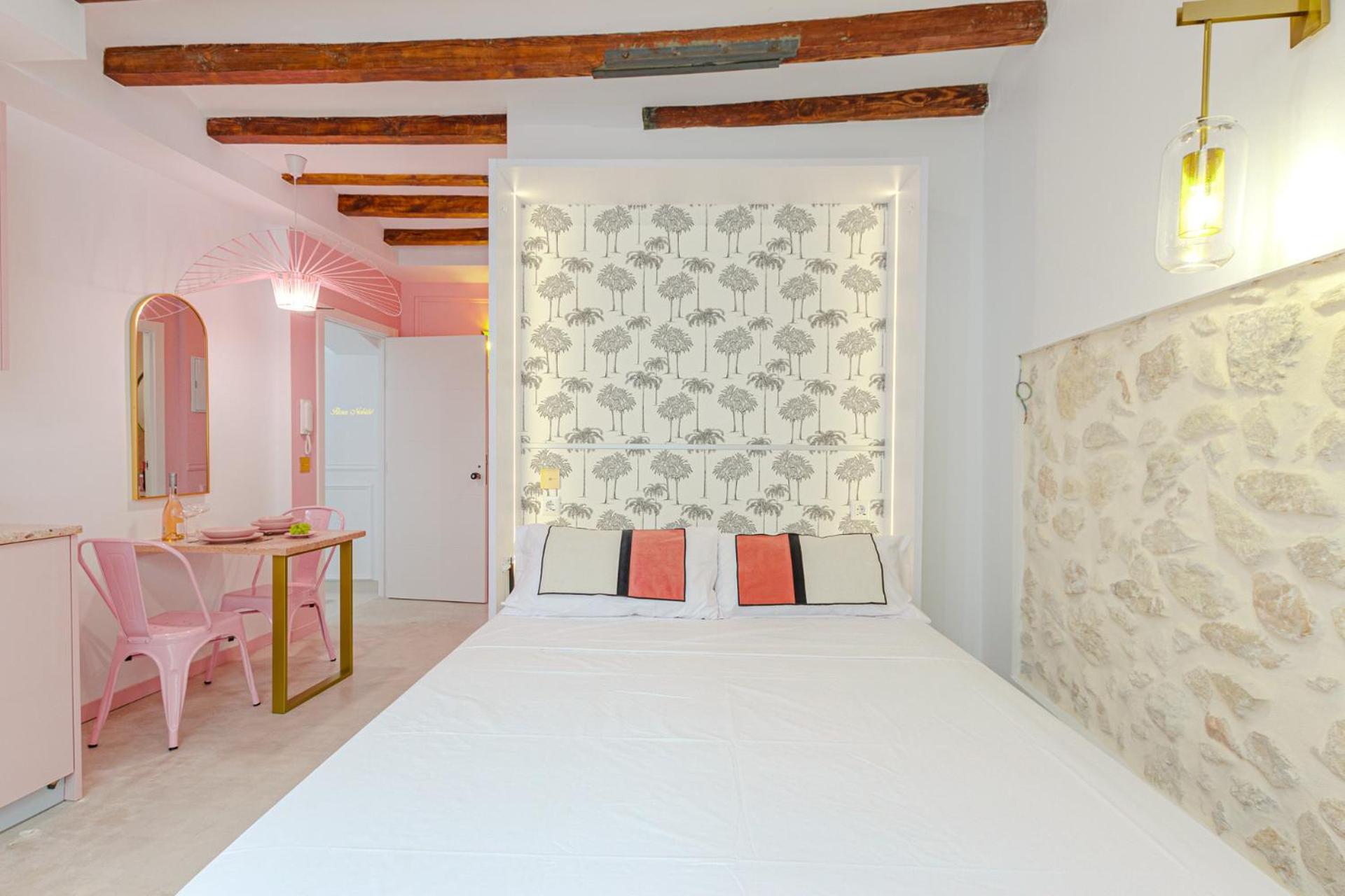 Appartement Glamorous Pink In Center *