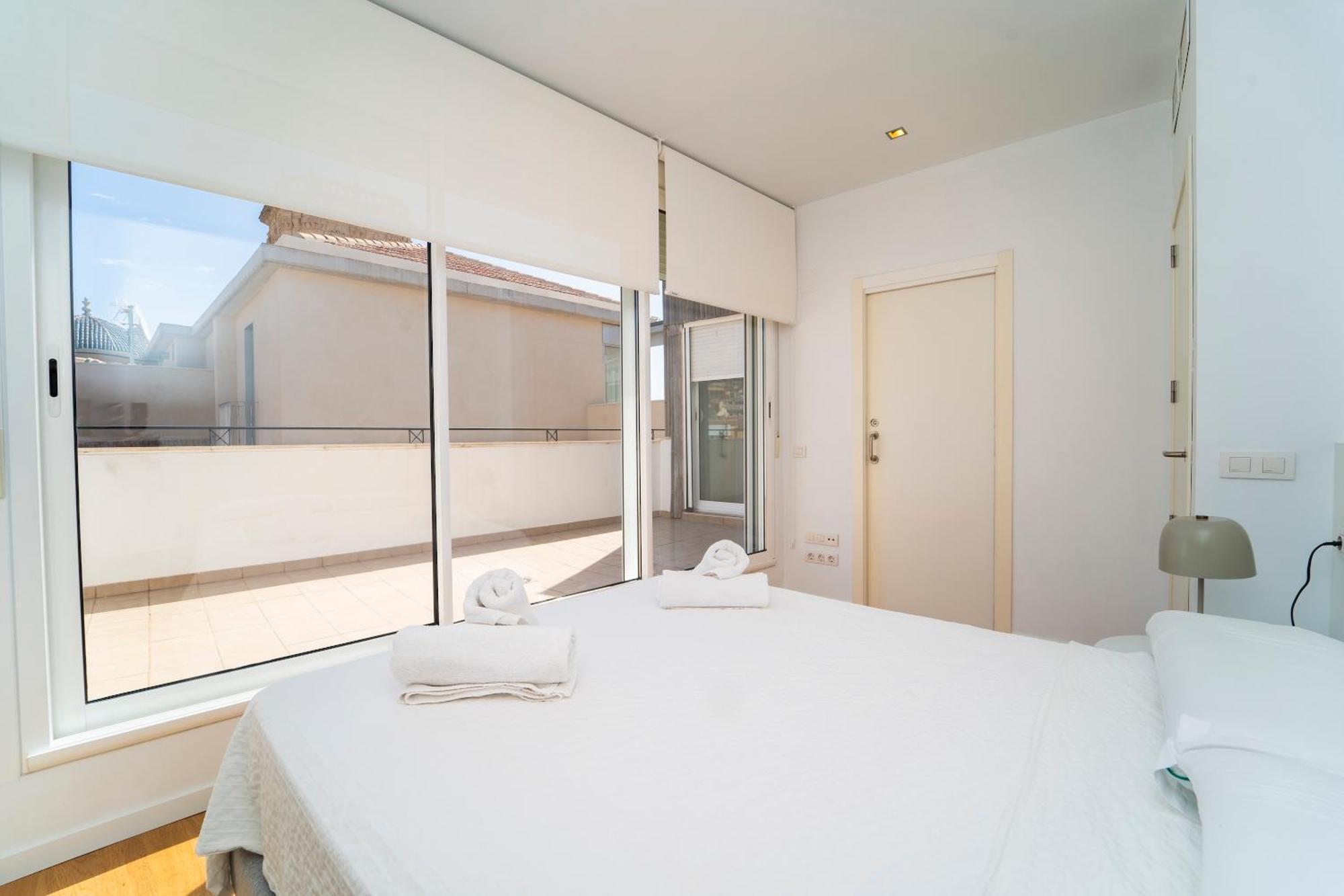 Centro By Renthas Apartment *