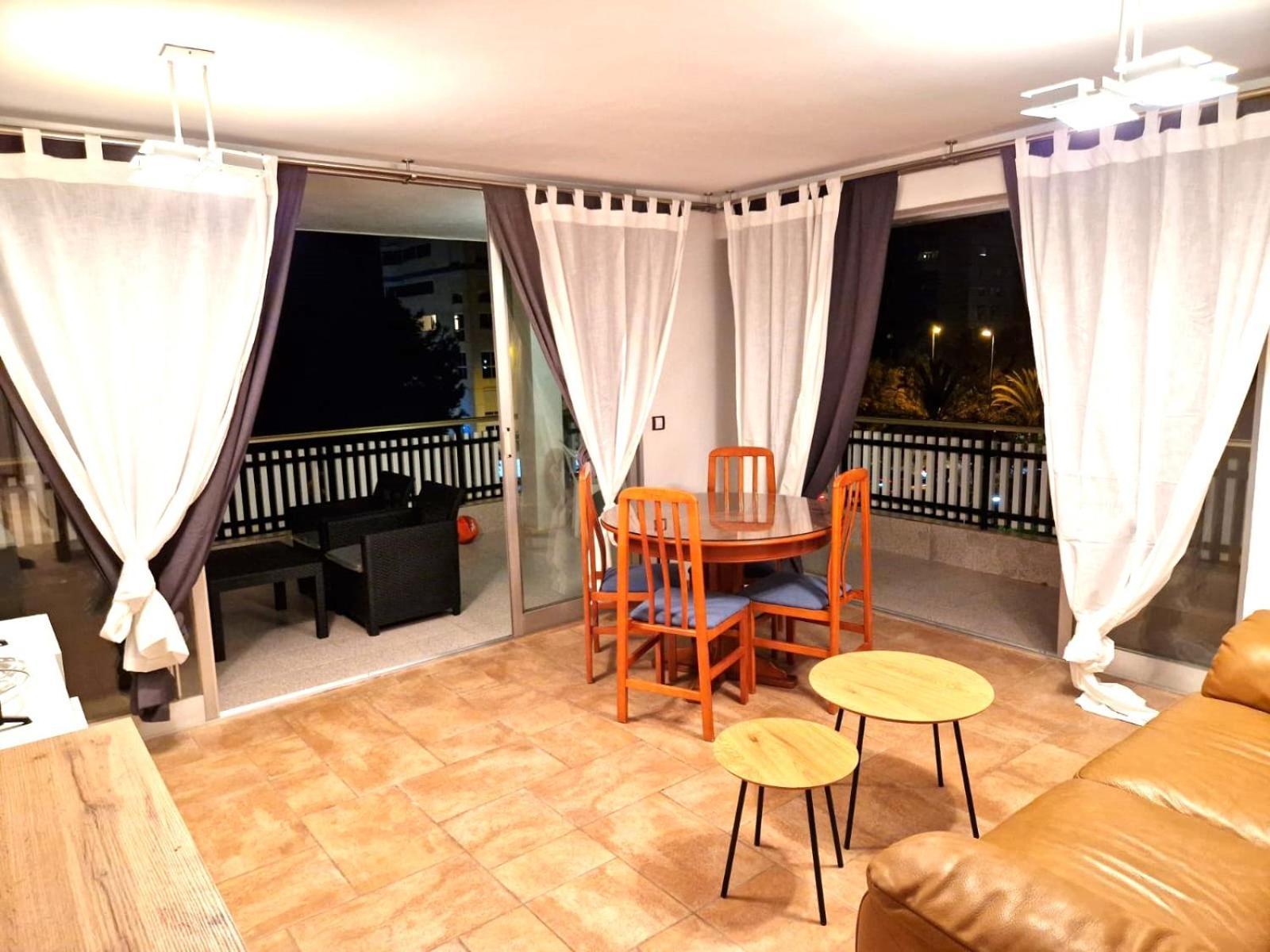 Luminoso Reformado Con Gran Terraza A 2 Mins A Pie De La Playa De San Juan Huoneisto Alicante