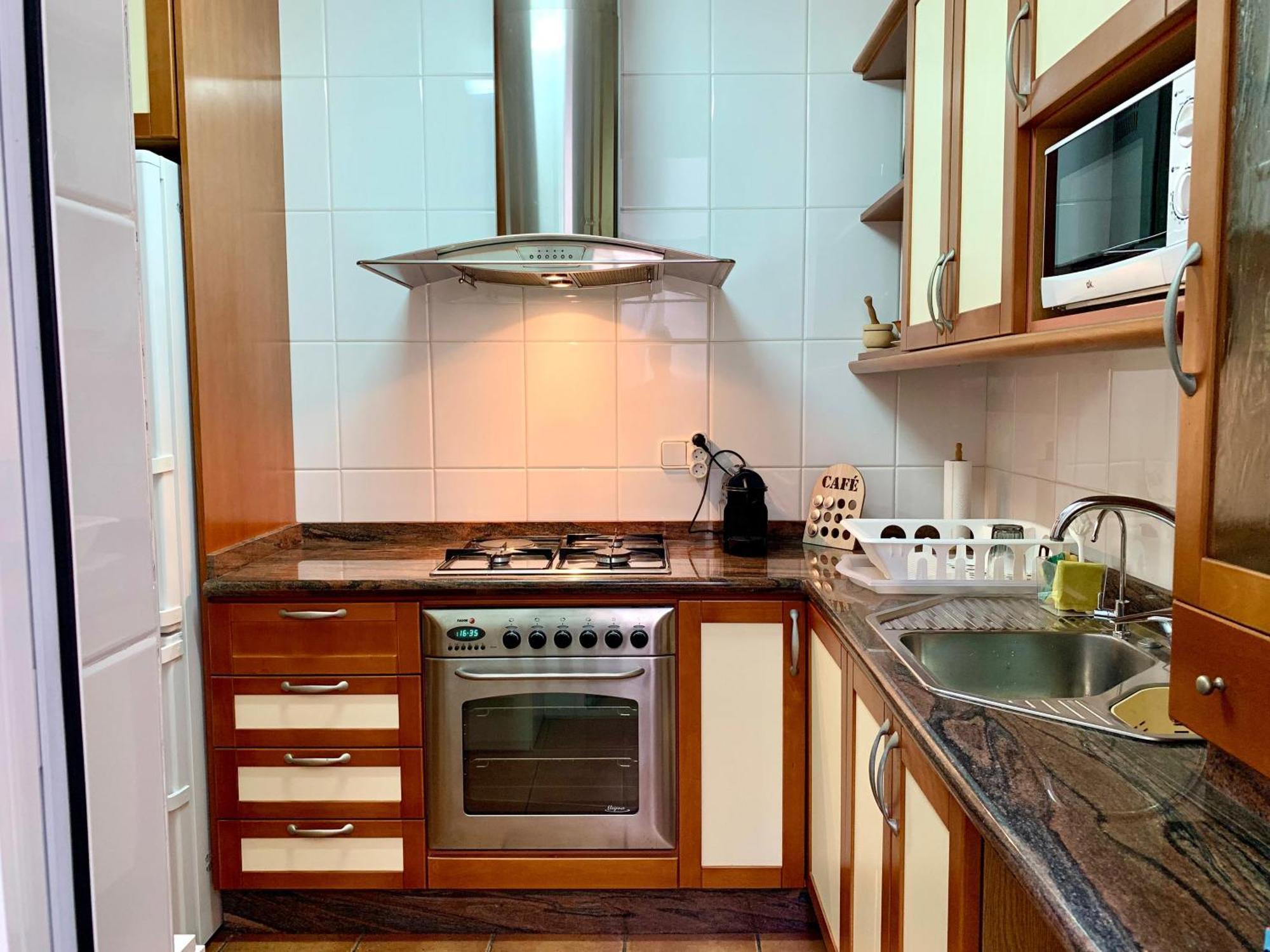 Charming Flat At Historic Centre & Short Walk To * Alicante