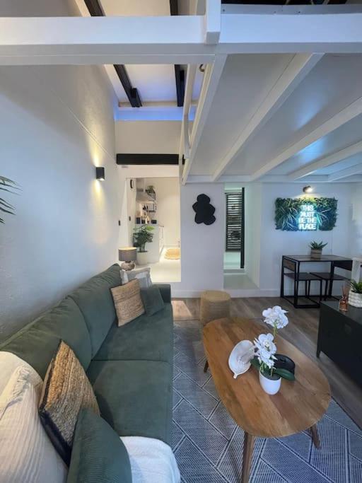 Stylish City-center 2 Bdrms * Alicante