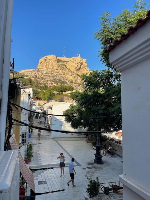 Stylish City-center 2 Bdrms * Alicante