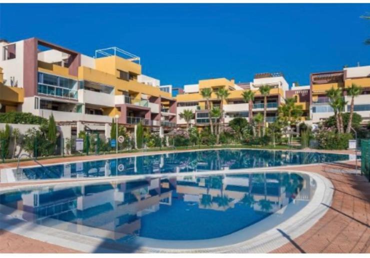 Precioso Con Piscina Apartment