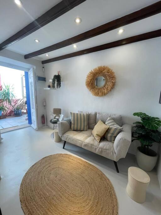 Huoneisto Cozy 1-bdrm In Center