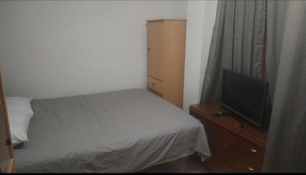 Homestay Cama Grande Doble 150 X190 Tv Wifi *