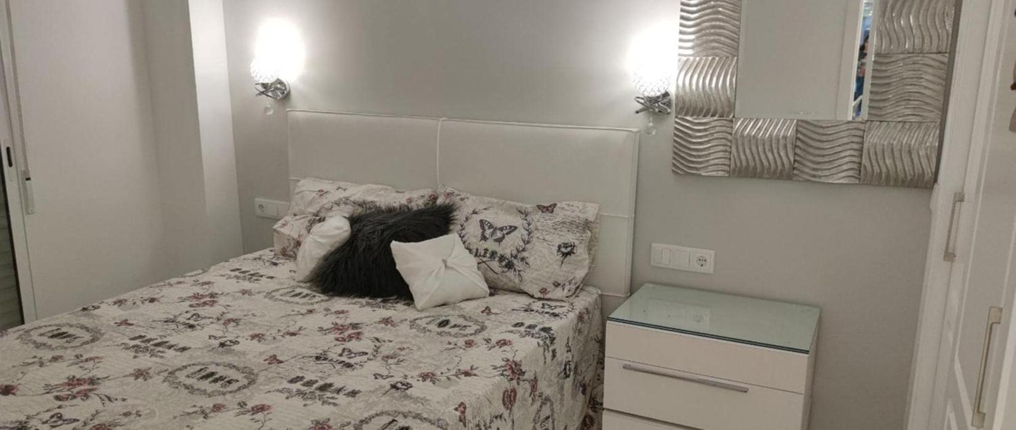 Charming Central 65 M² City View Apartment