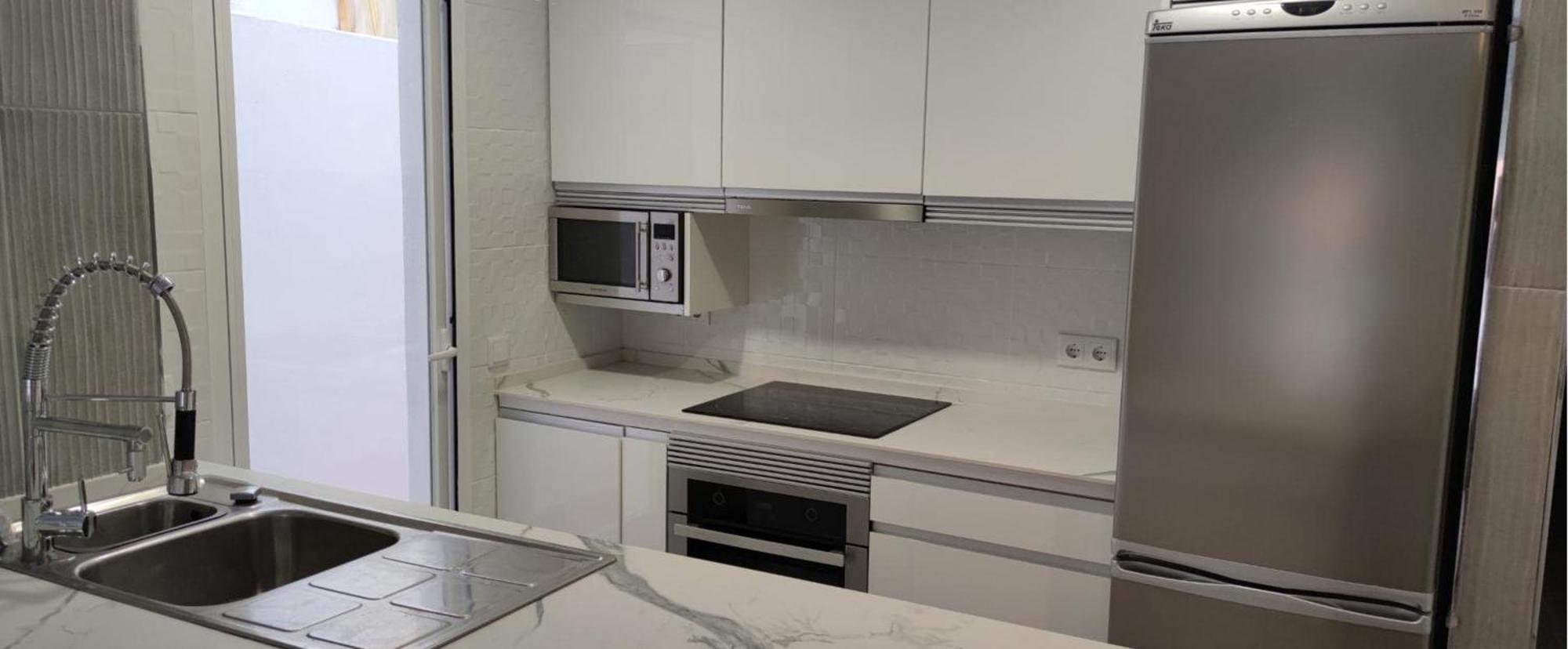 Charming Central 65 M² City View Apartment *