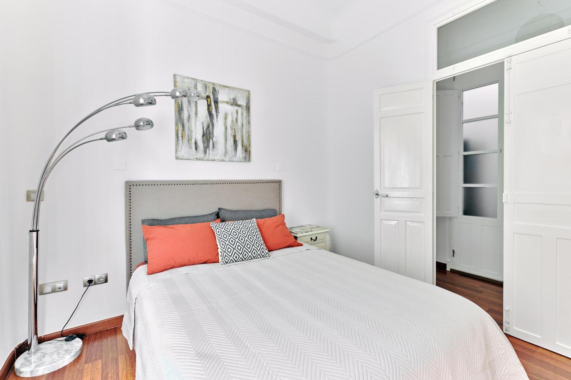 110m Kkara 3br 2ba Plaza Nueva View Apartment Alicante