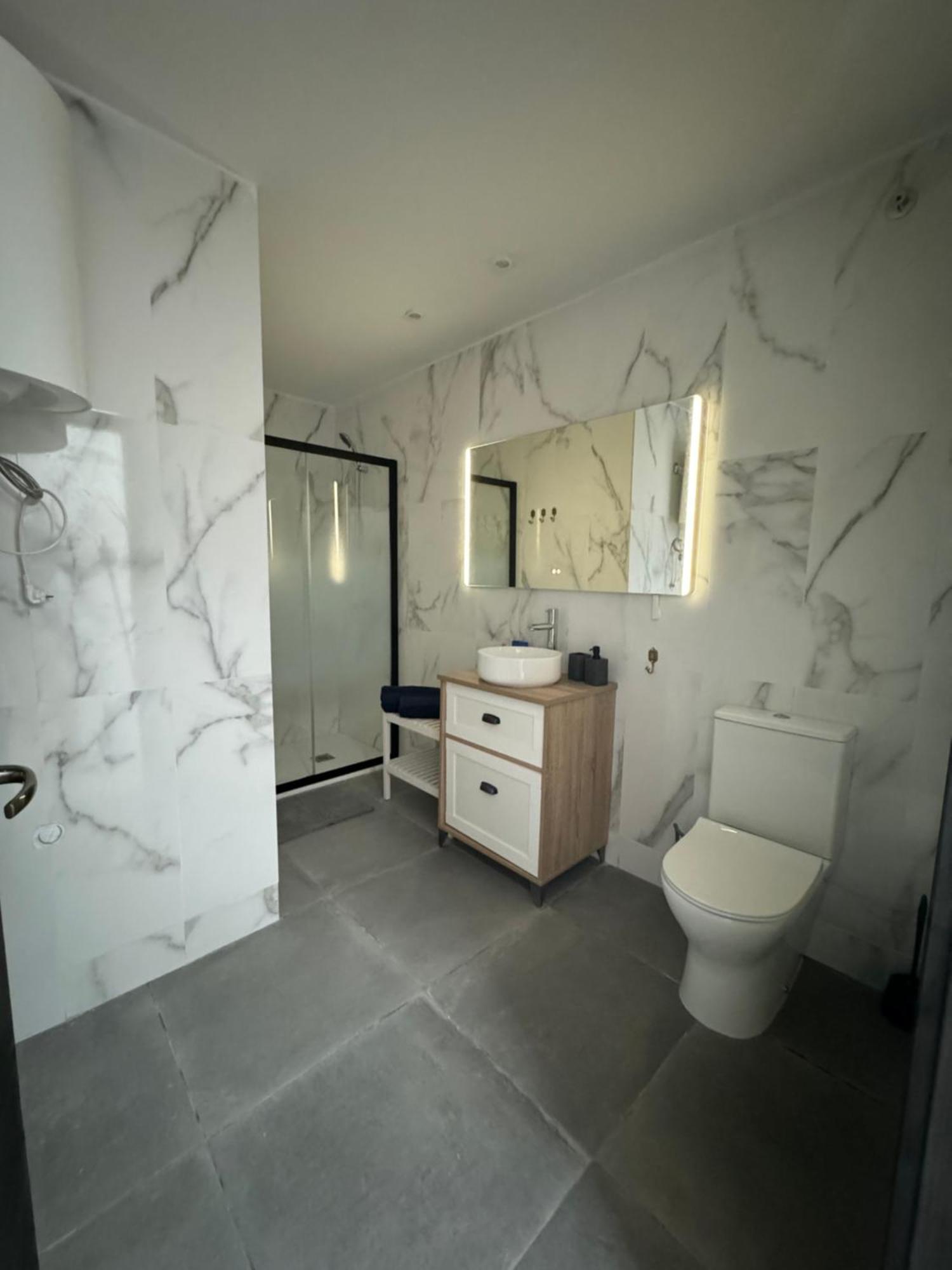 Istanbul Apartment *