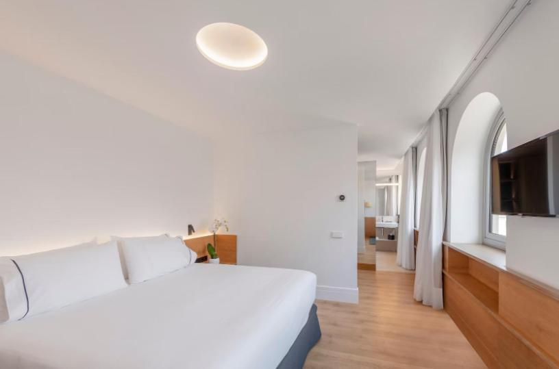 Eurostars Portico 5*