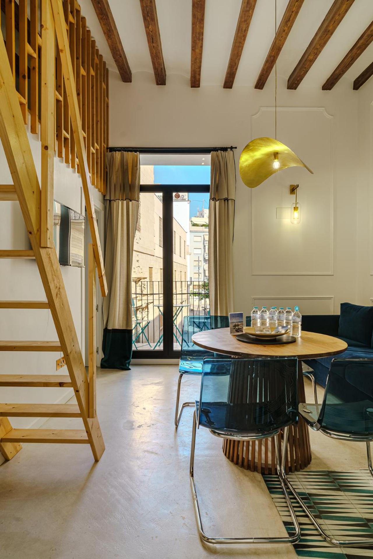 Apartment Spacious And Luxurious Mezzanine In Historic Center Alicante