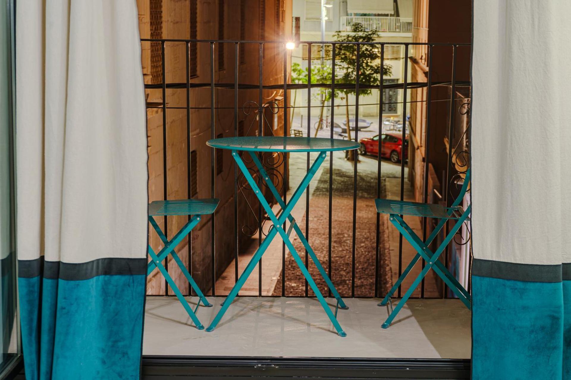 Spacious And Luxurious Mezzanine In Historic Center Apartment *