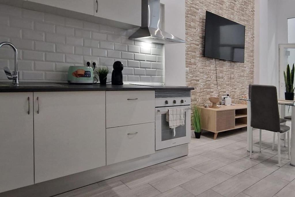 Apartment Modern, Urban, Plaza Toros 10 Mns *