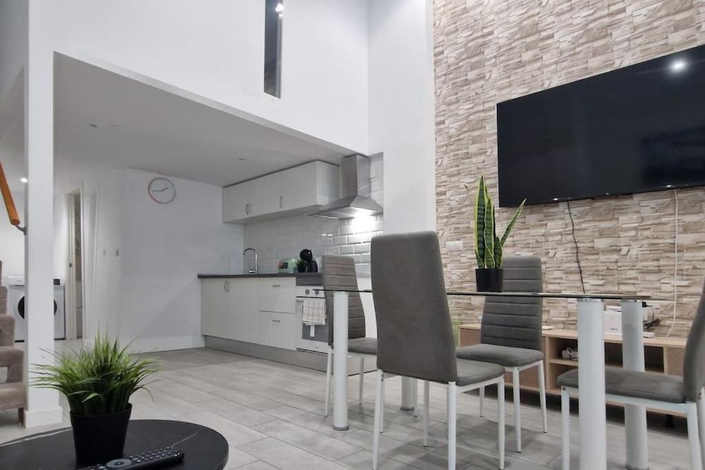 Modern, Urban, Plaza Toros 10 Mns Apartment Alicante