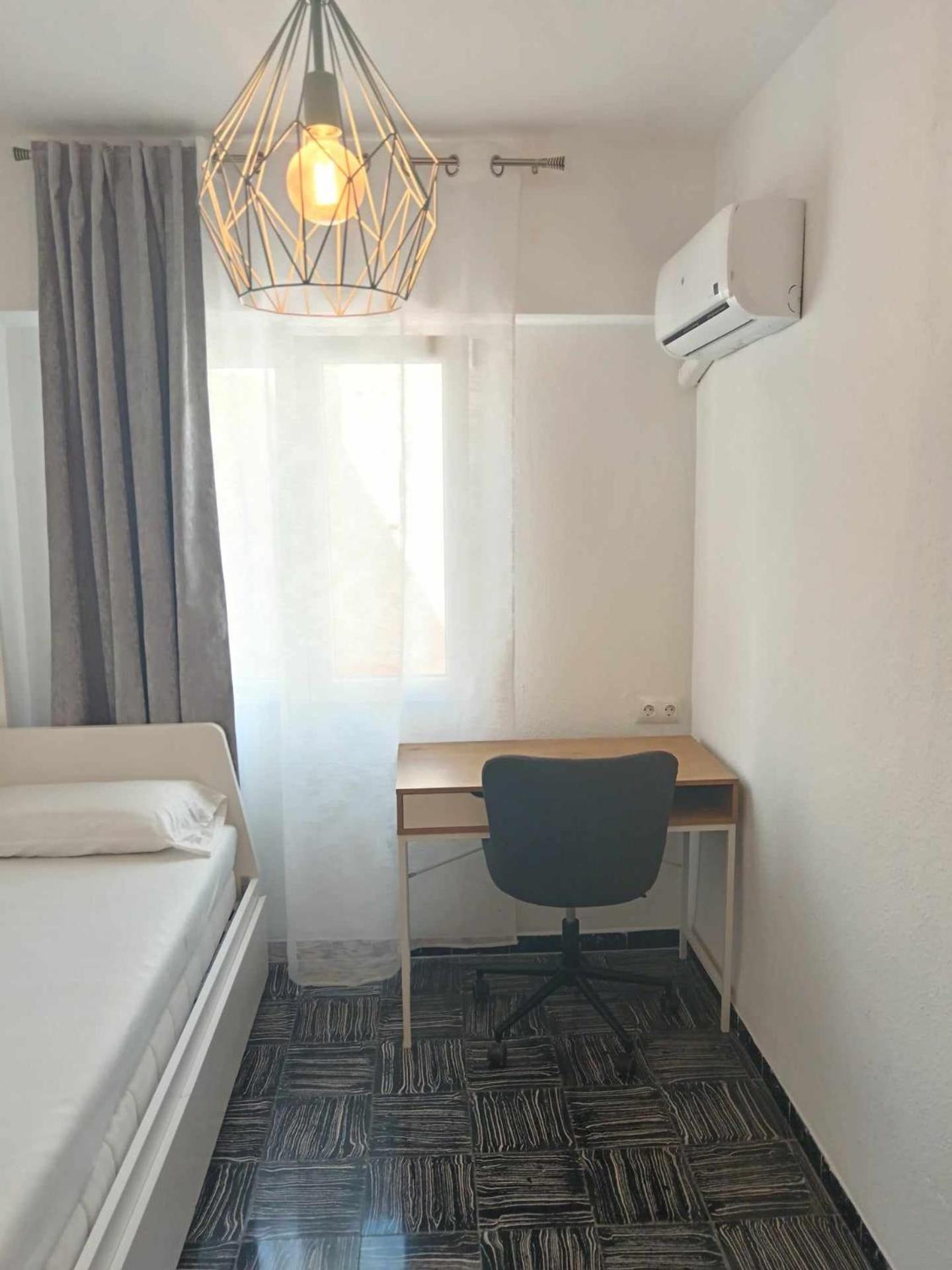 67-habitacion Del Piso * Alicante