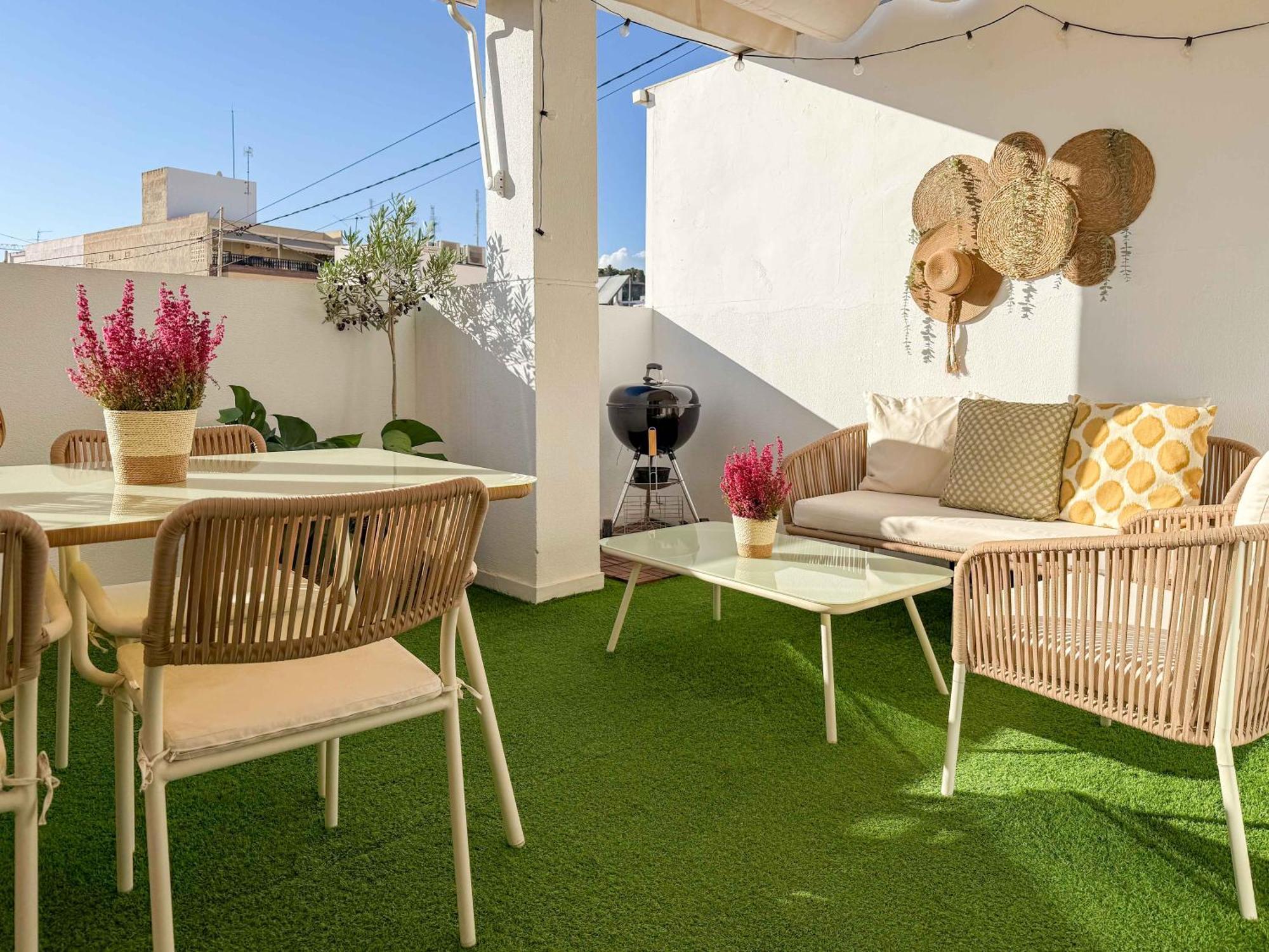 El Atico Del Mercado. Un Lugar Dificil De Olvidar. Apartment