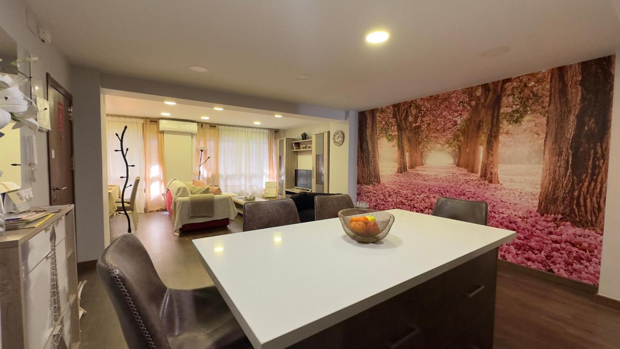 Huoneisto Luxury New Centre & Beach, *