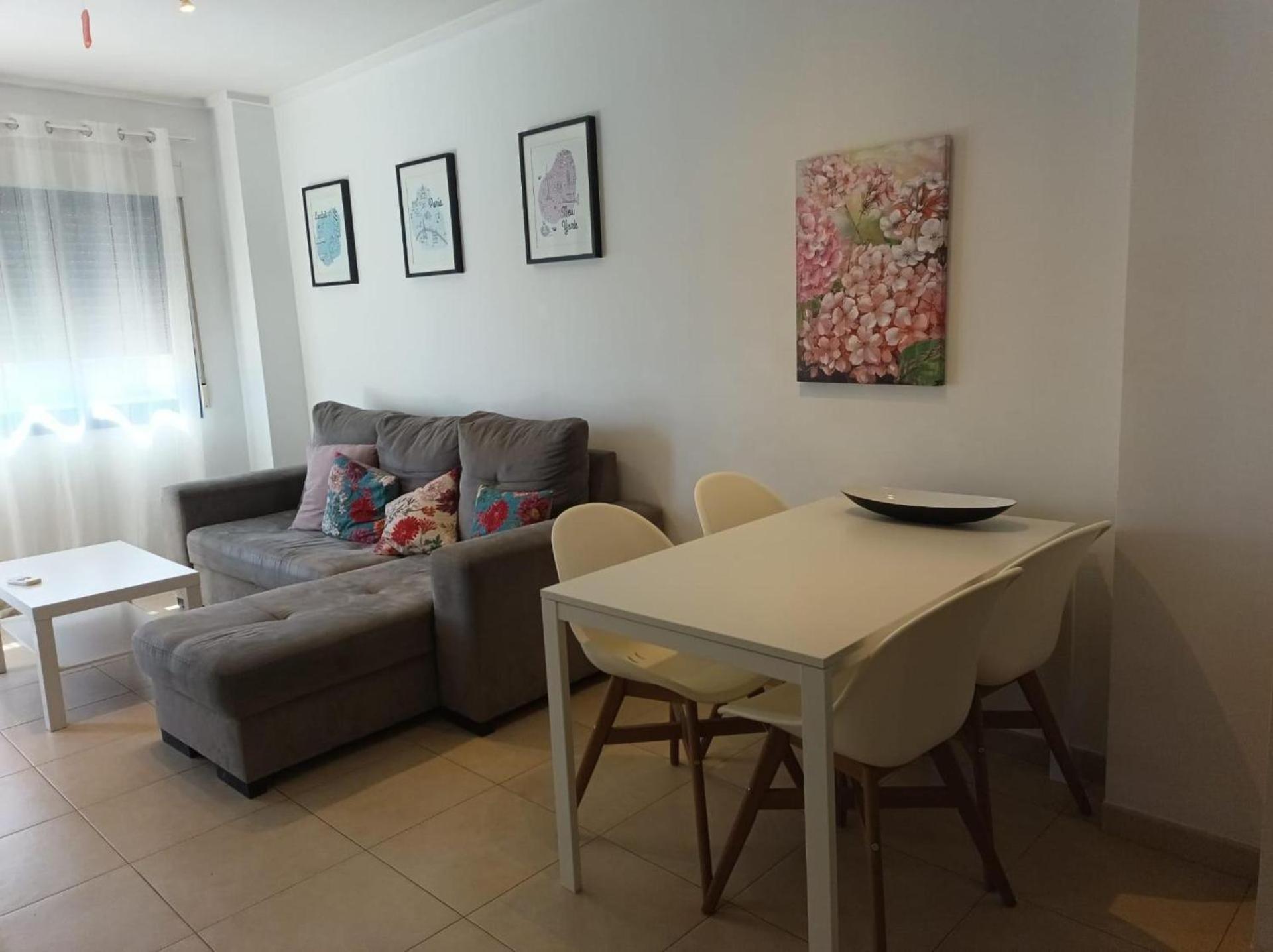 Apartment 1bed & Sofabed-seaside Apt-quiet Location-parking Alicante
