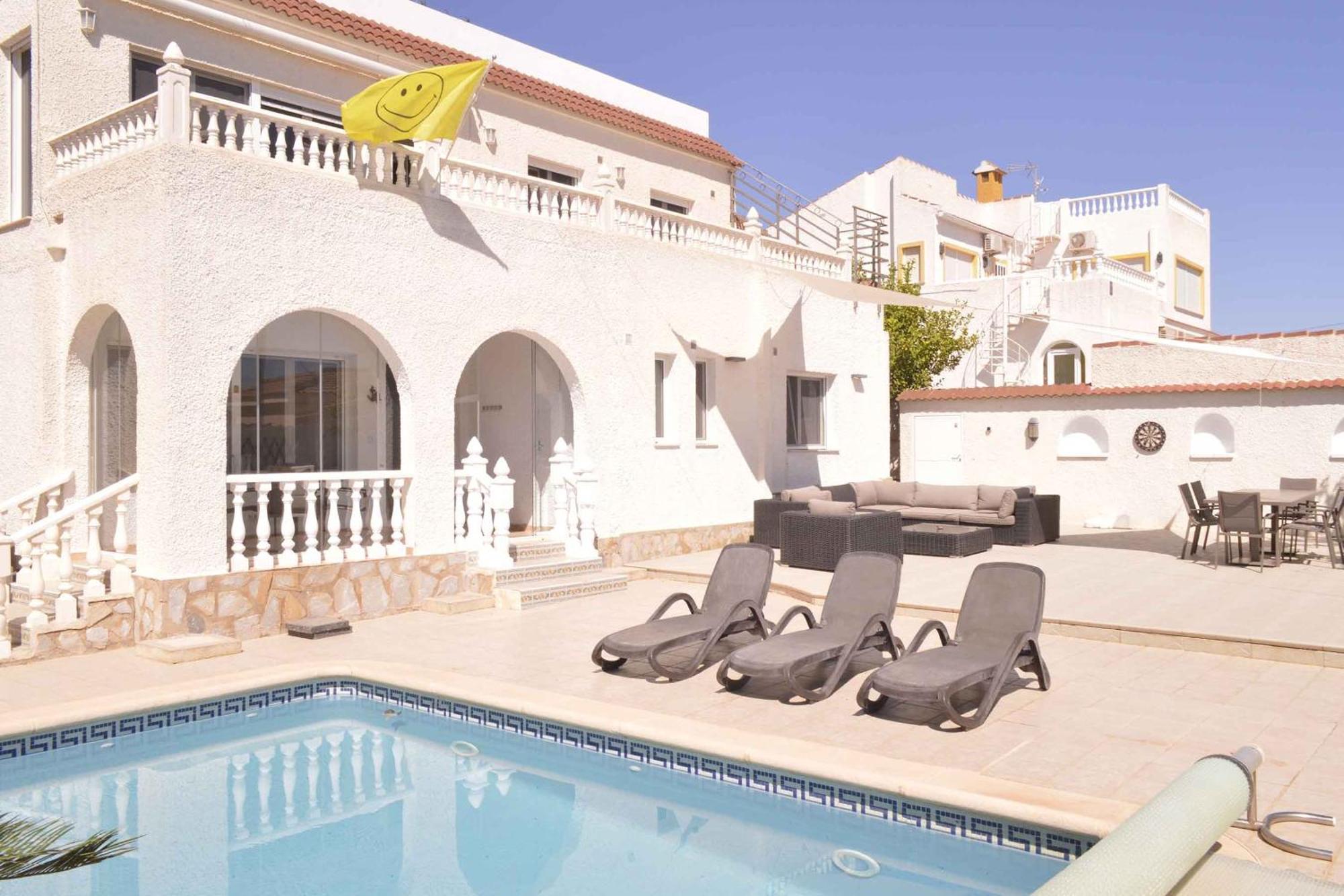 Casa Daniella - 5 Bedroom With Private Pool * Alicante