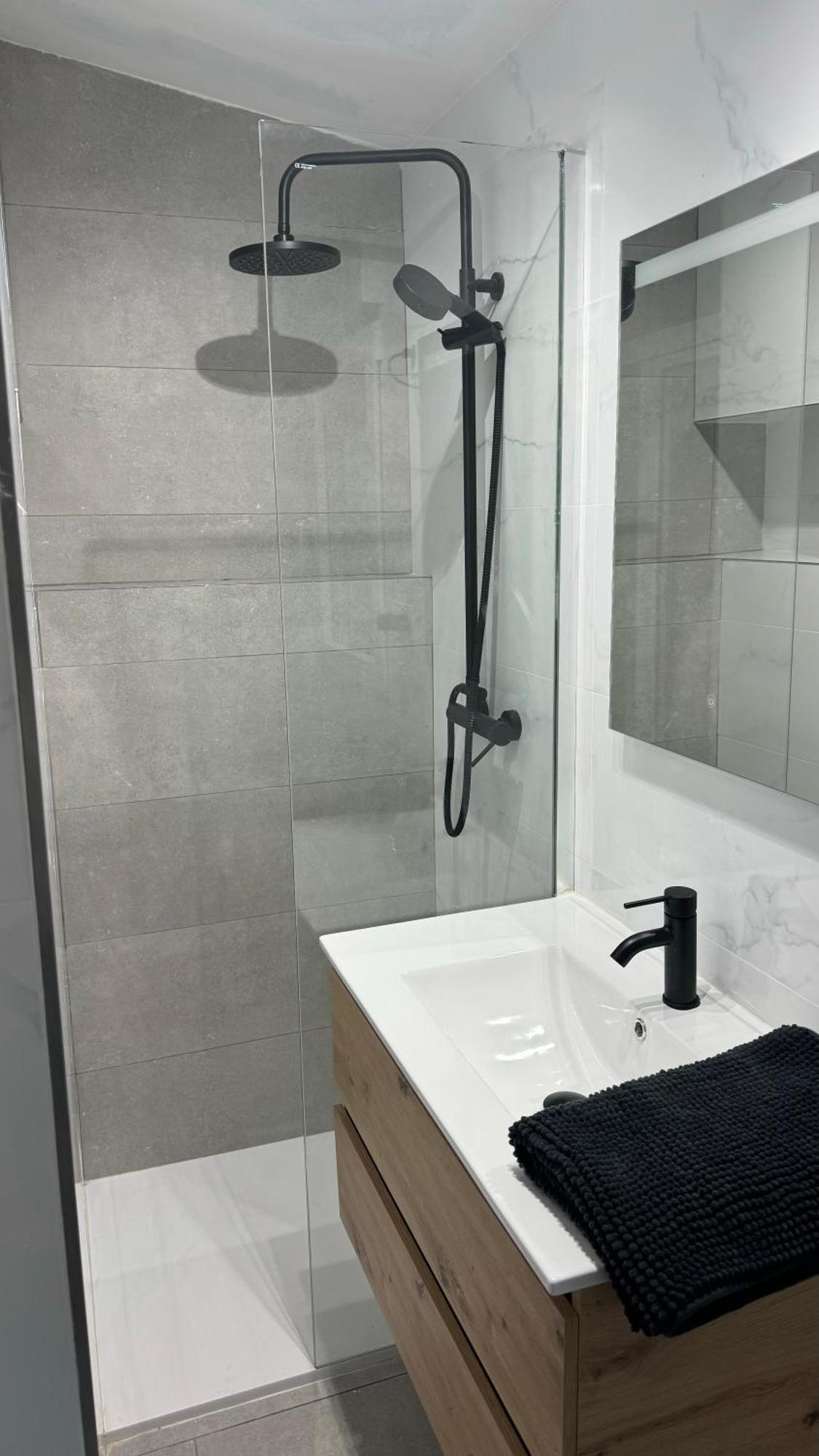 Apartamento Precioso ático Con Terraza En Centro De