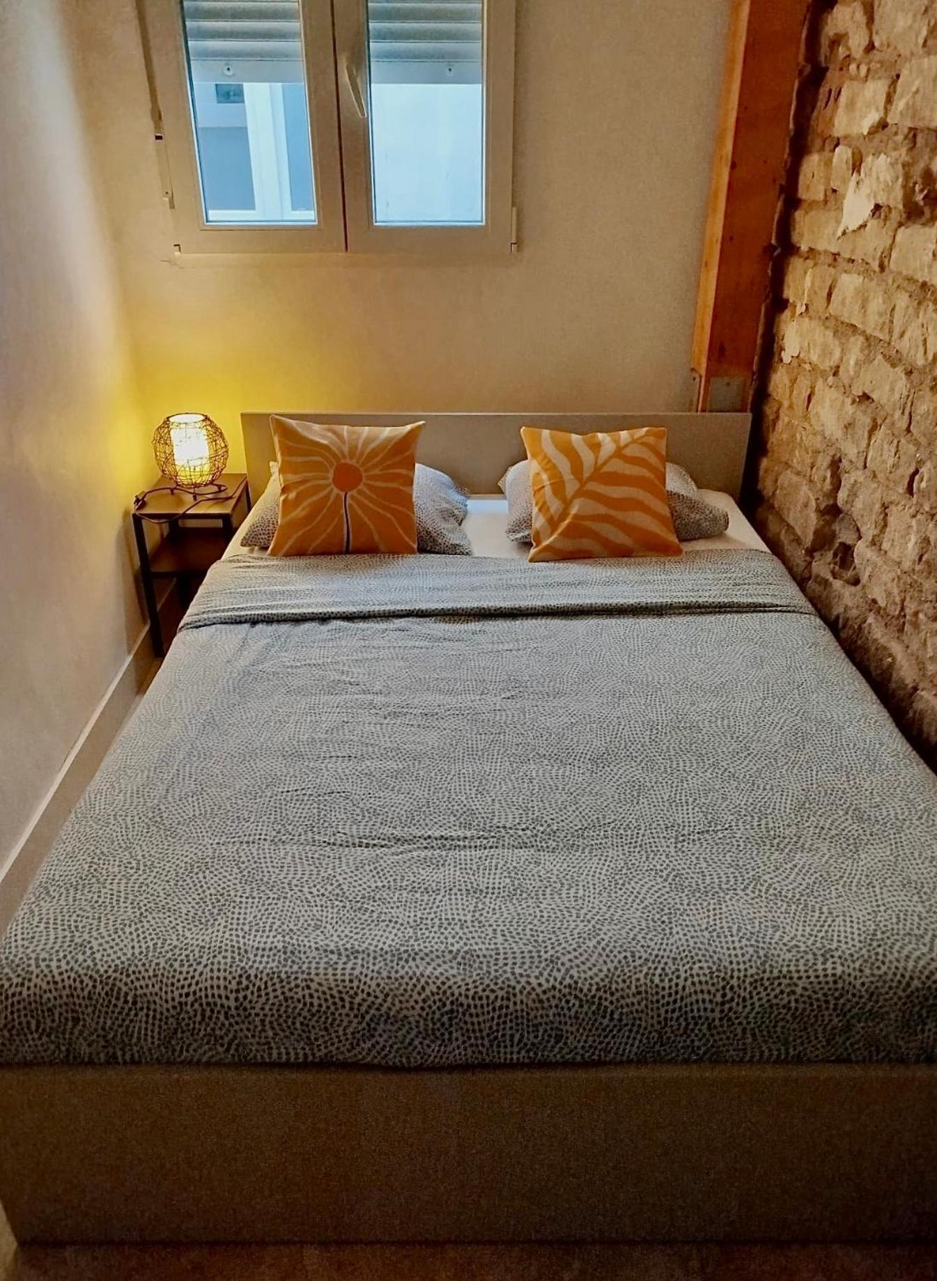 Soho Boho - With Sunny Rooftop Terrace And Fiber Optic Internet Huoneistohotelli
