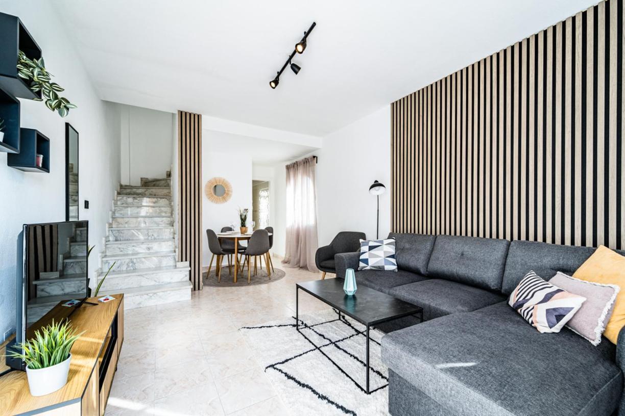 Holiday home Exclusive Townhouse - Rooftop, Garden & Stunning Views *