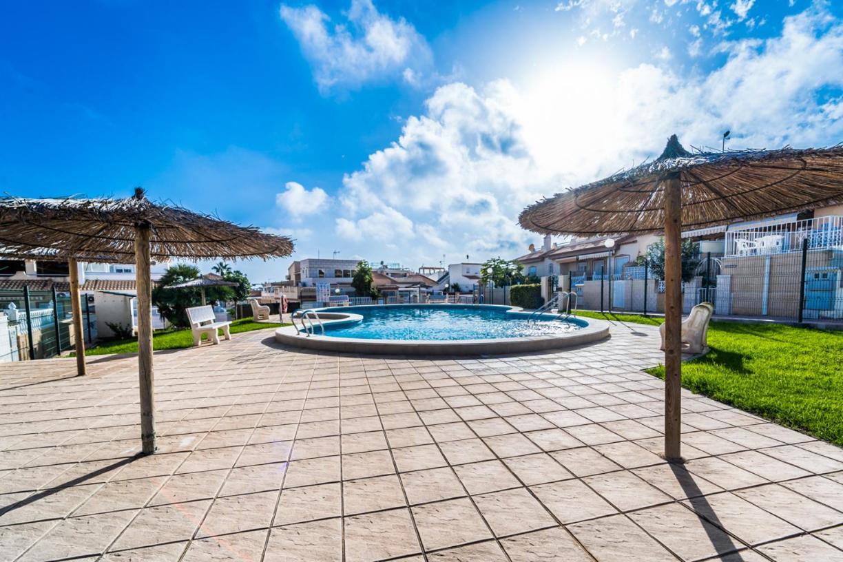 Exclusive Townhouse - Rooftop, Garden & Stunning Views * Alicante