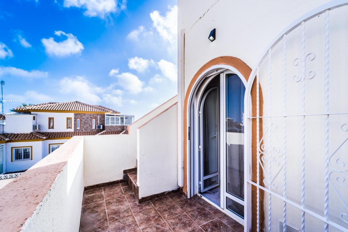 Exclusive Townhouse - Rooftop, Garden & Stunning Views Holiday home