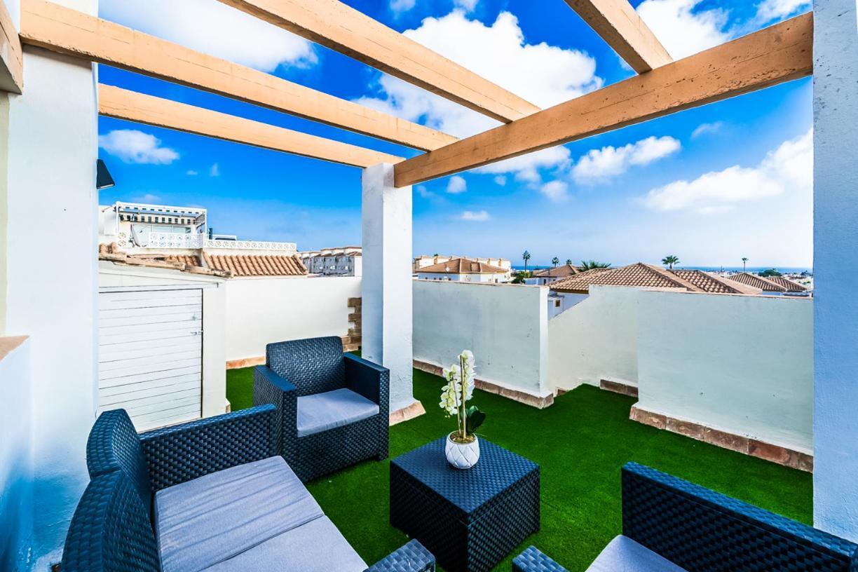 Exclusive Townhouse - Rooftop, Garden & Stunning Views