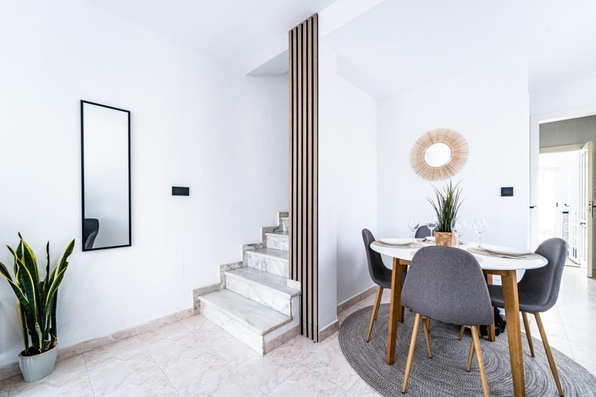 Exclusive Townhouse - Rooftop, Garden & Stunning Views * Alicante