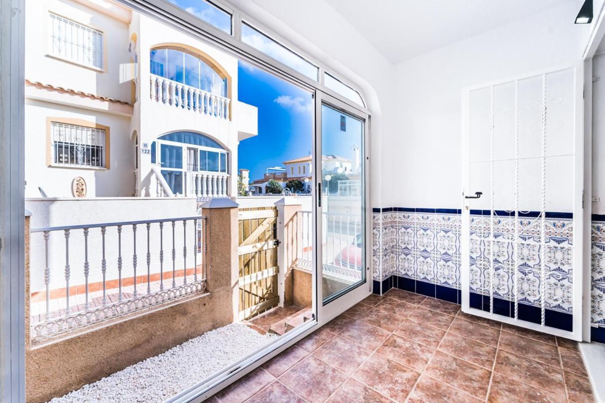 Exclusive Townhouse - Rooftop, Garden & Stunning Views *