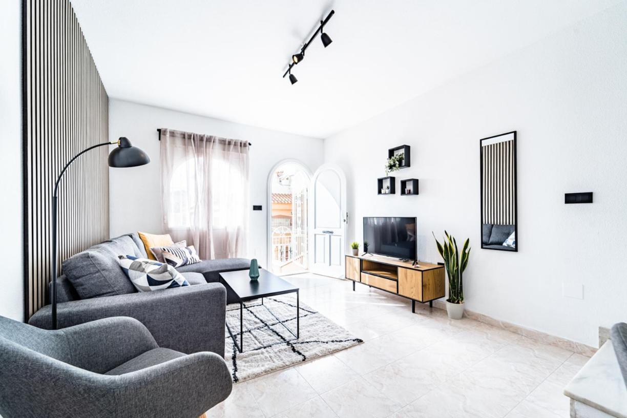 Holiday home Exclusive Townhouse - Rooftop, Garden & Stunning Views