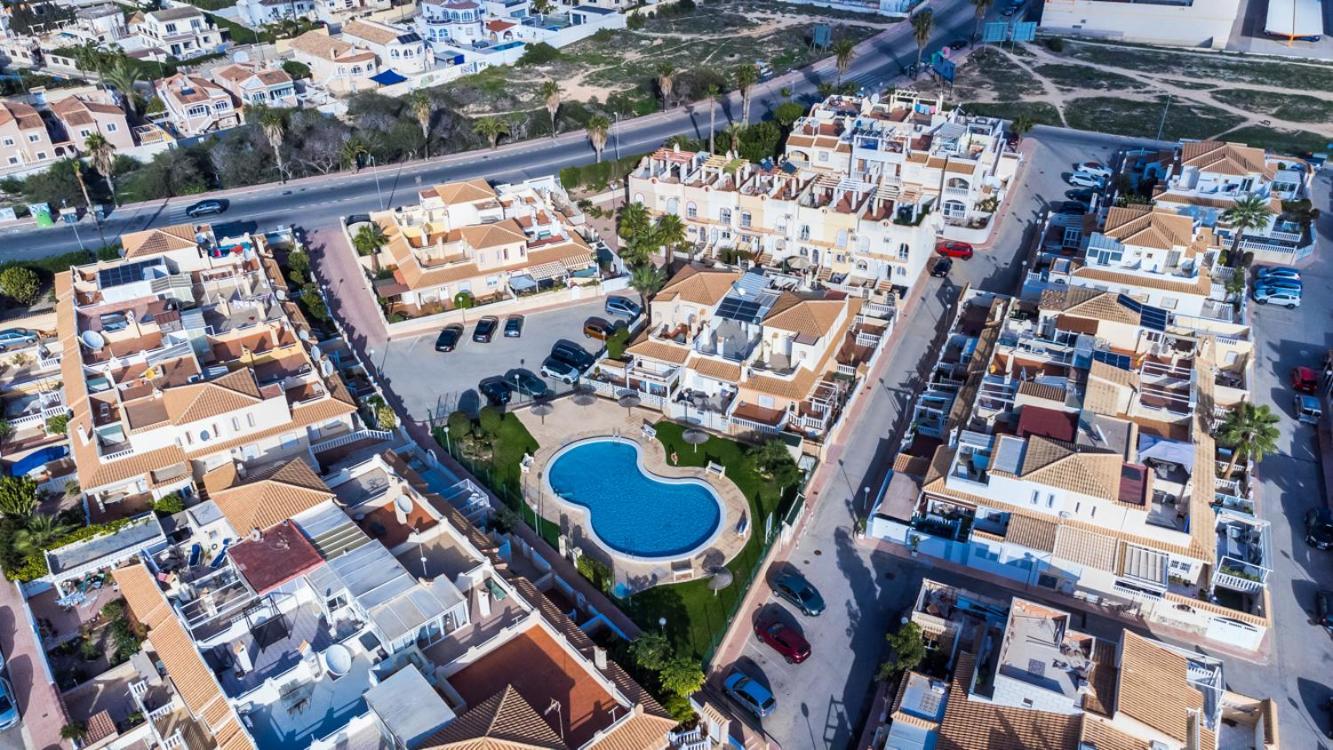 Exclusive Townhouse - Rooftop, Garden & Stunning Views