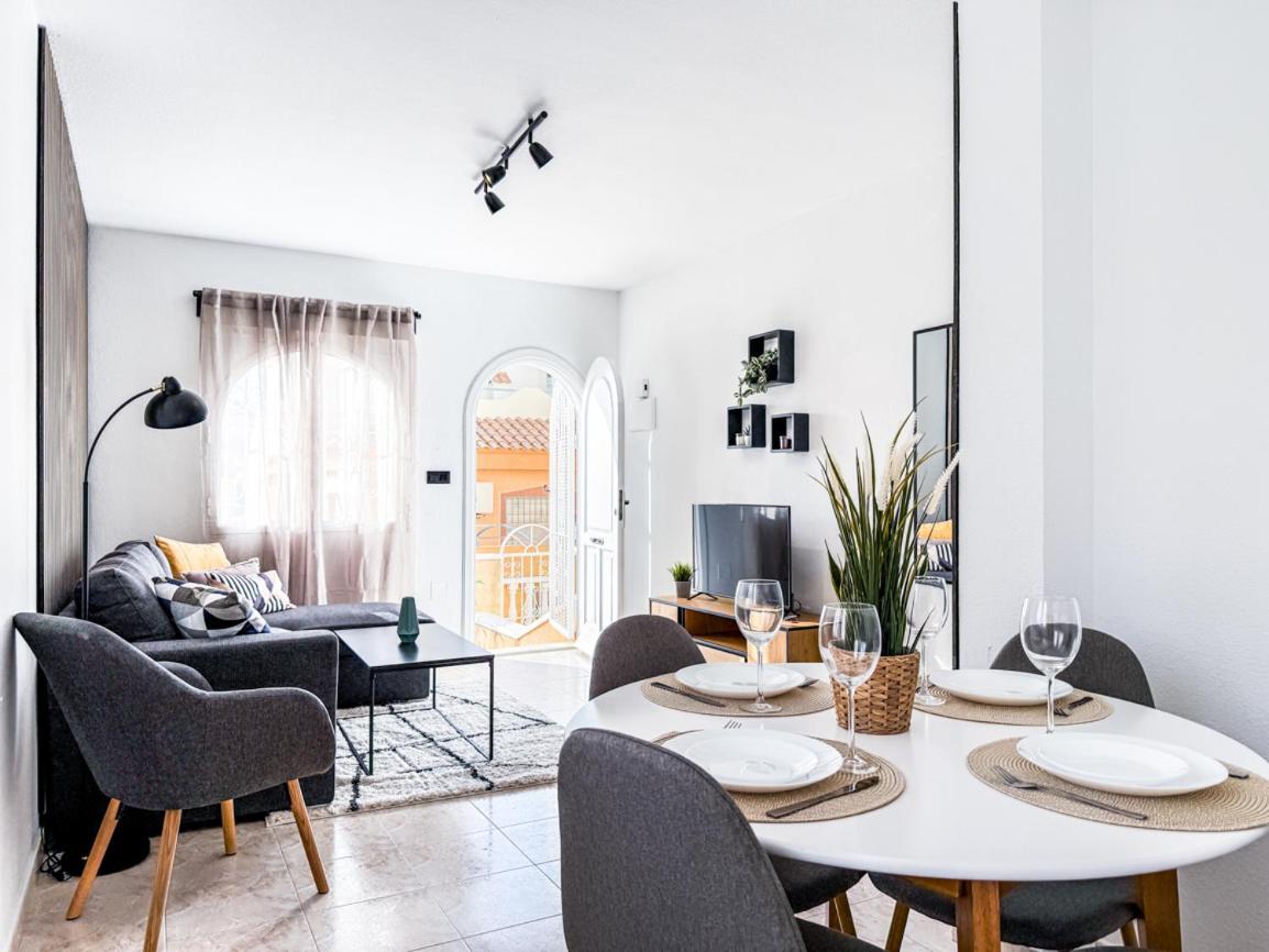 Exclusive Townhouse - Rooftop, Garden & Stunning Views *