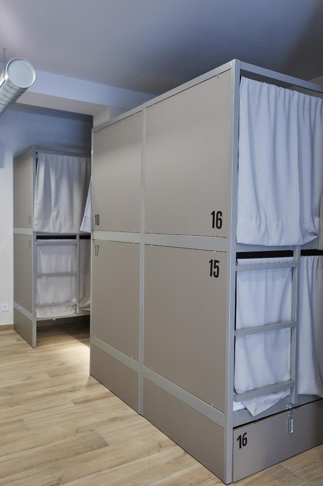 Dos Estaciones - Free Towels, Coffee & Tea, Remote Check-in Albergue