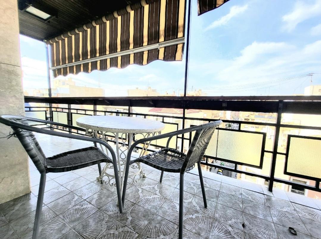 1- Happy Days Beach Center Mercado Homestay *