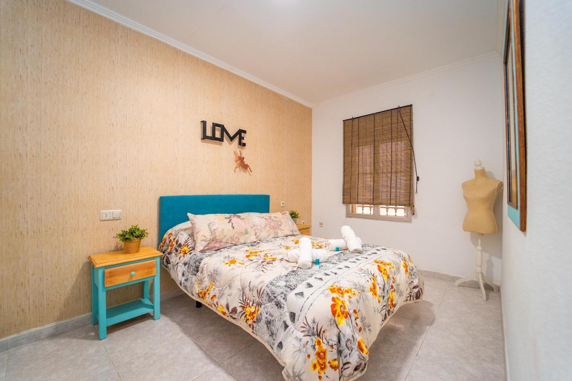 Urban Retreat Spacious Comfort Near Alicante