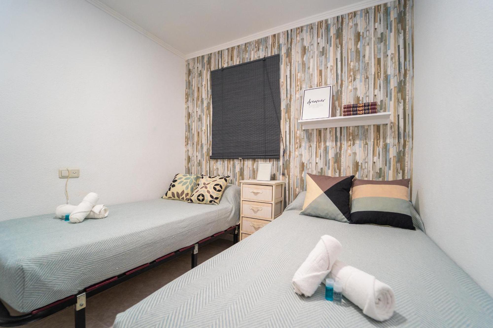 Urban Retreat Spacious Comfort Near *