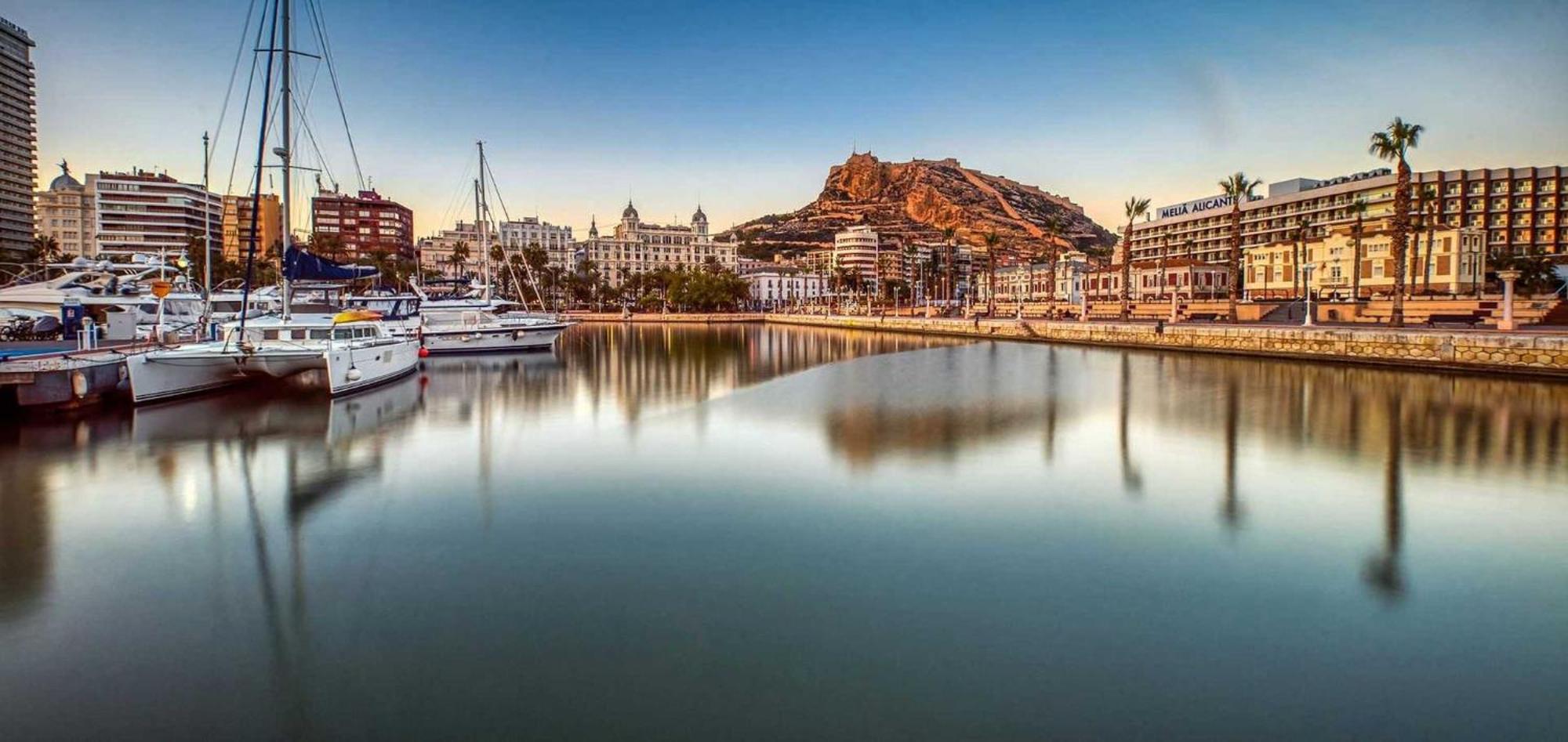 1 Bedroom And Modern Ideal For The And Centre * Alicante