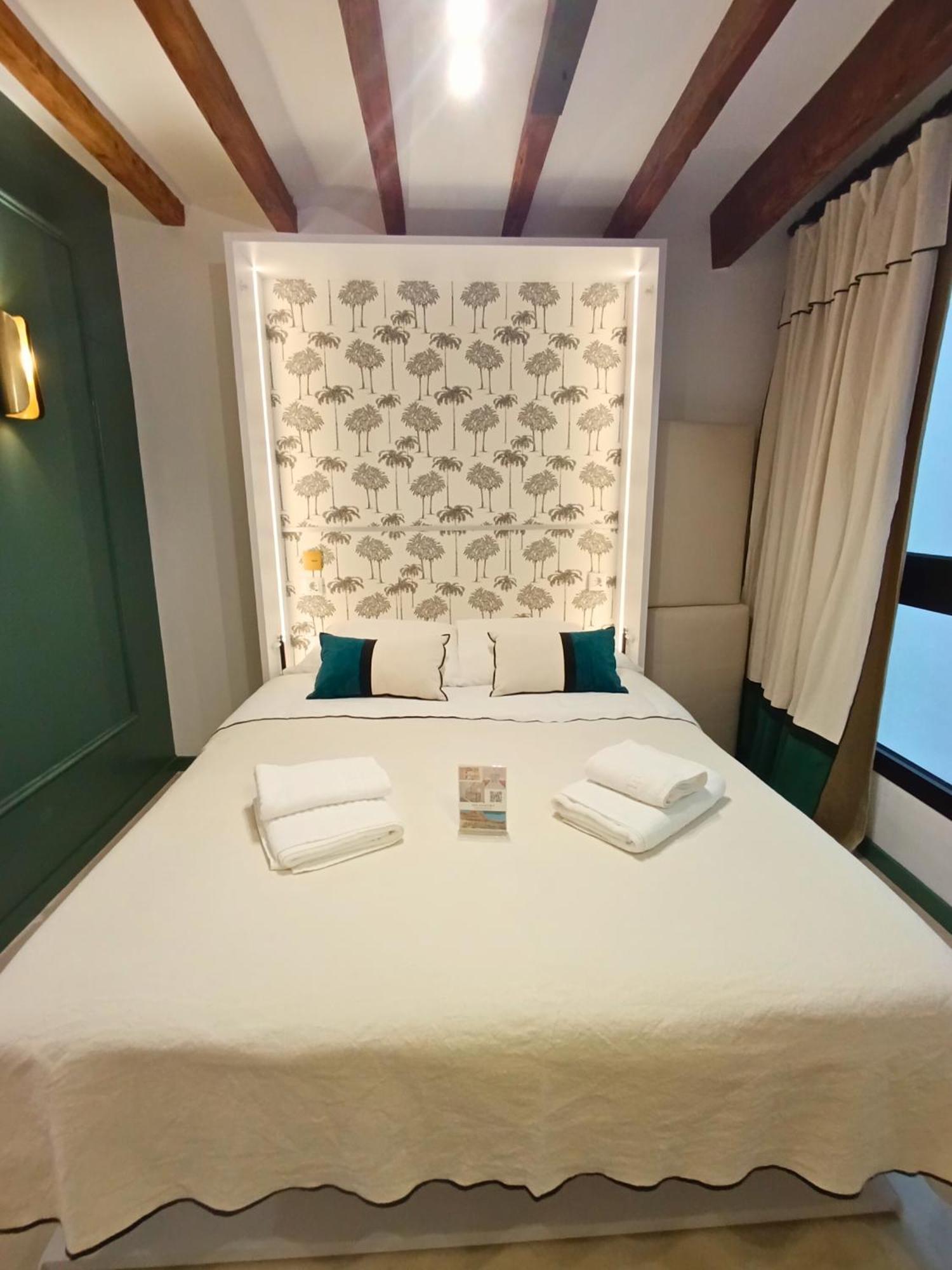 Refined And Practical In Historic Center Of Apartamento *