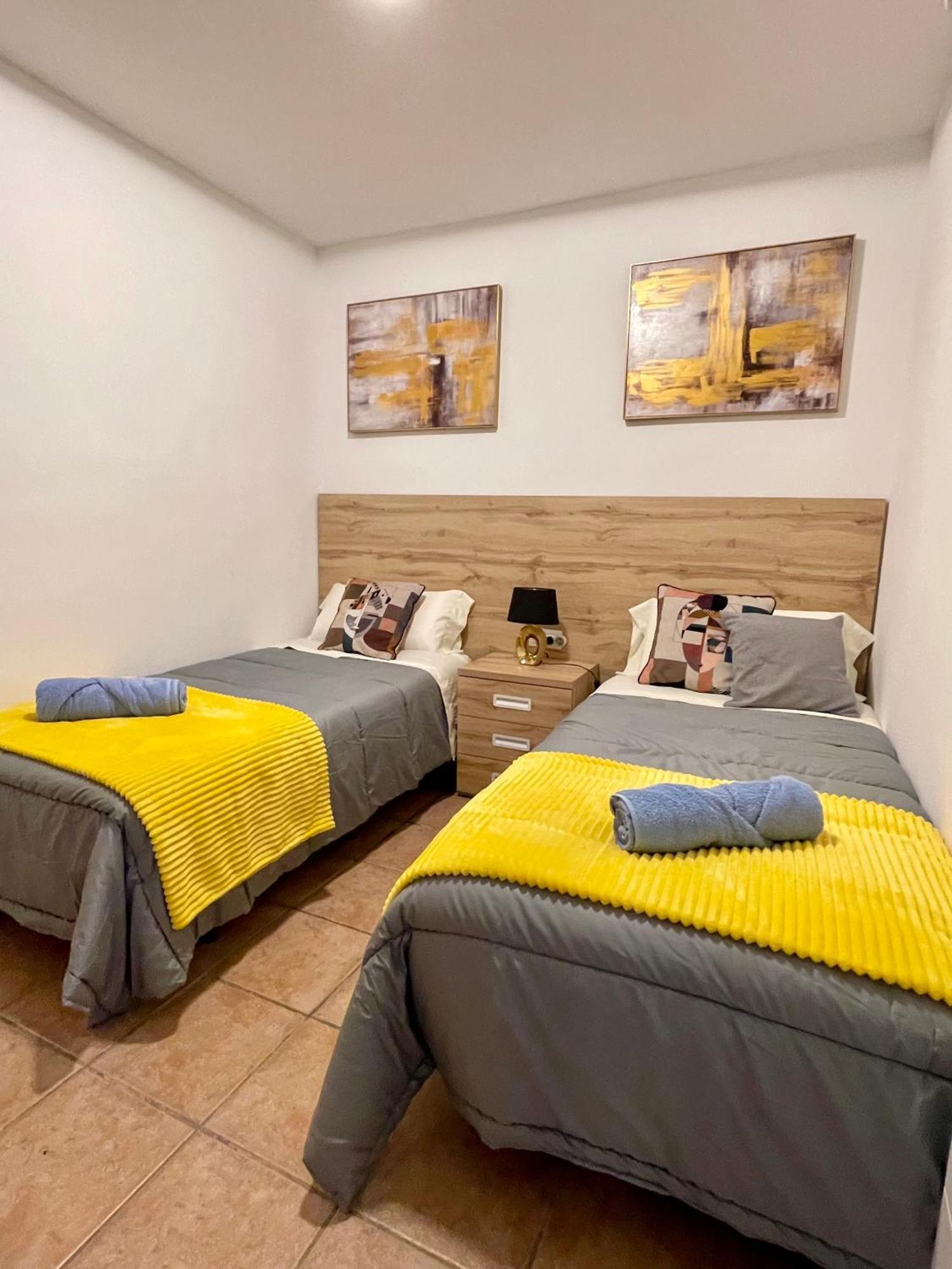 Gran Atico Con Terraza En El Centro De Apartamento *