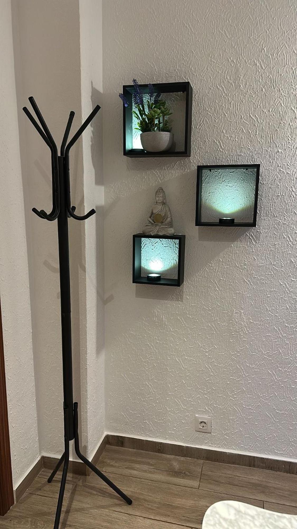 Apartment Happy Hideaway *